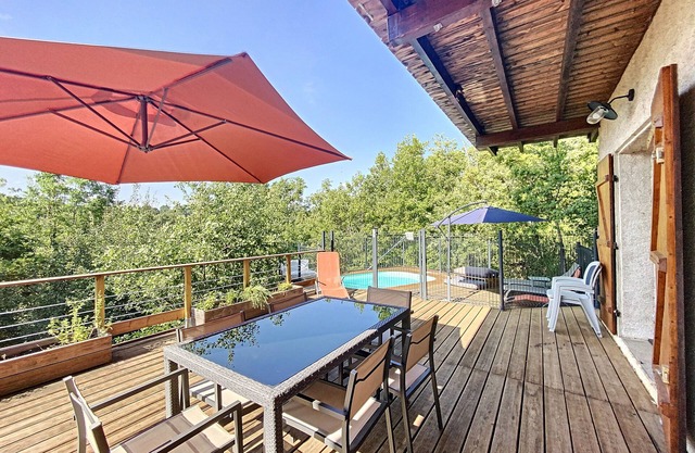 Chalet Dans les Gorges de l Aveyron