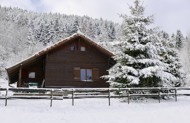 Chalet de la Chaume with ridge views