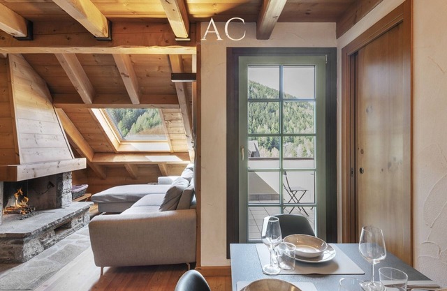 Chalet Desiderio - Two Bedroom Apartment, Sleeps 4