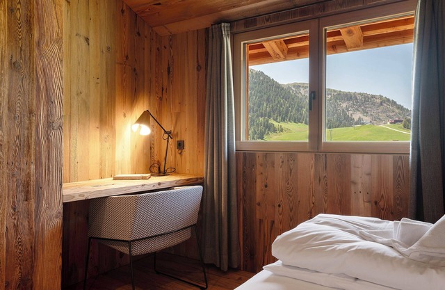 Chalet 'Diamantidi Lodge Stay Cooper' with Mountain View, Private Terrace and Wi-Fi