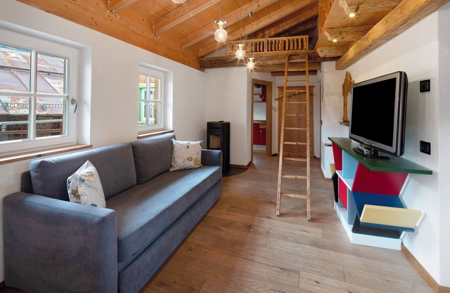 Chalet 'Dolomites Pian' with Mountain View and Wi-Fi
