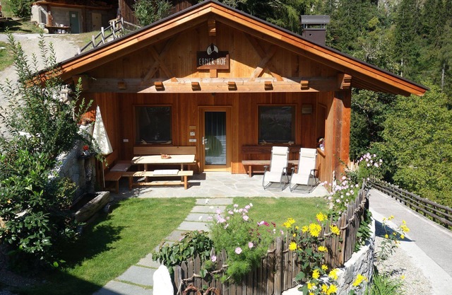 Chalet "Ebnerhof" with Mountain View, Wi-Fi & Garden