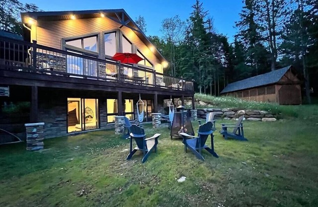 Chalet El Dorado: Lake House near Mont-Tremblant