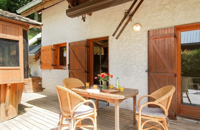 Chalet, fitness, sauna, terrace, balcony, fireplace or stove, tv, 130m², Les 2 Alpes