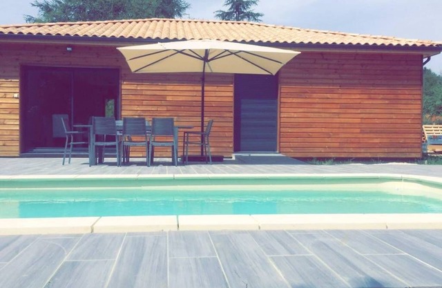 Chalet 8 people countryside in Périgord Swimming pool