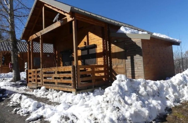 Chalet in the mountains at the foot of the slopes, sleeps 8.
