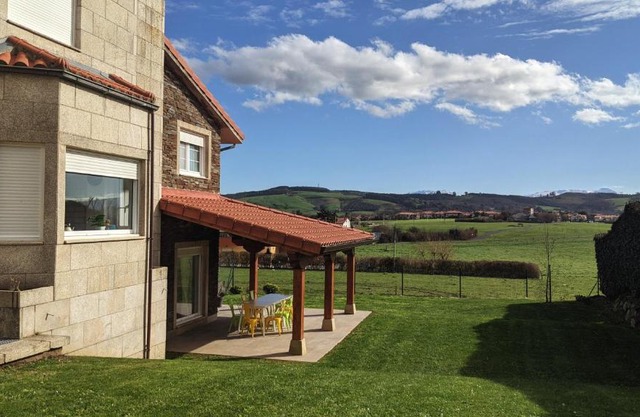 Chalet Galizano Junto a la Playa