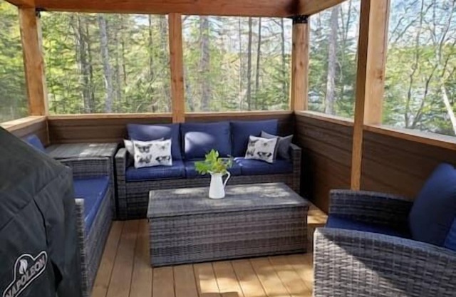 Chalet Harmonie: By the Lake & Spa