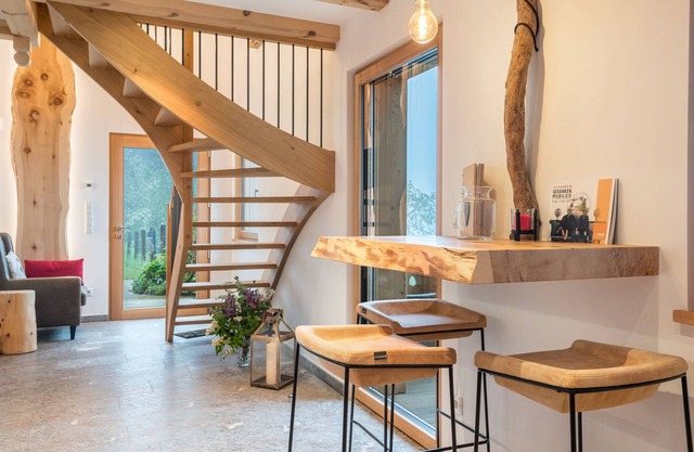 Chalet 'Himmel' with Mountain View, Private Garden and Wi-Fi