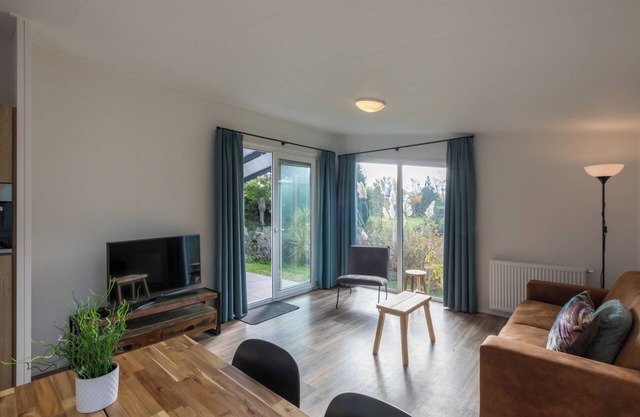 Chalet - Holidaypark Fort den Haak | Vrouwenpolder (Pet allowed)