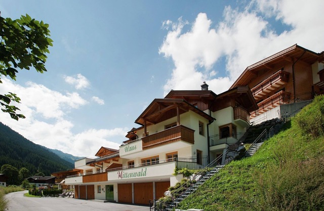 Chalet in Saalbach near Ski Lift