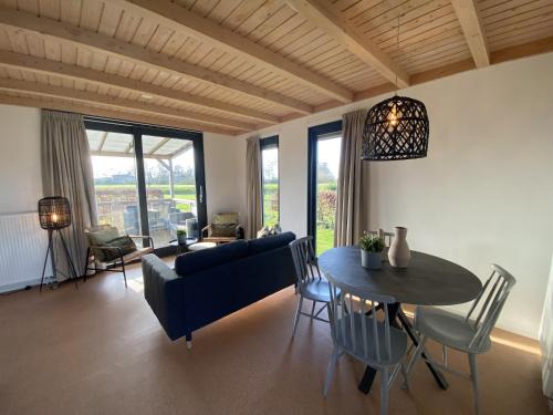 Chalet in Friesland near Alde Feanen Park, cleaning included