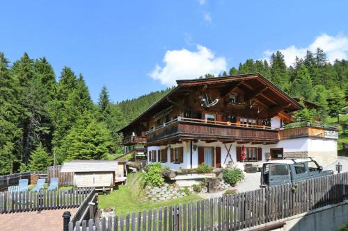 Chalet in Hochfügen near Ski Slopes