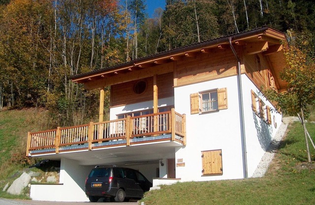 Chalet in Königsleiten near Ski Bus & Pool