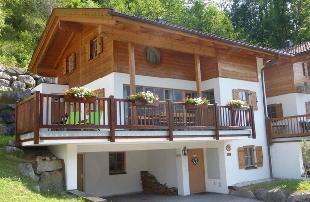 Chalet in Königsleiten near Ski Bus