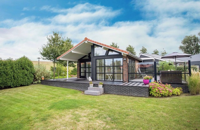 Chalet in Kattendijke near Eastern Scheldt