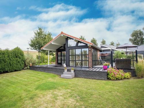 Chalet in Kattendijke near Eastern Scheldt