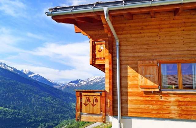 Chalet in Les Collons near Ski Lift