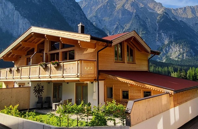 Chalet in Leutasch near Ski Trails