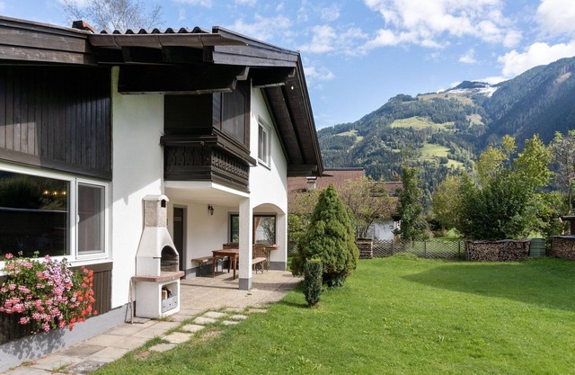Chalet in Maishofen near Ski Slopes