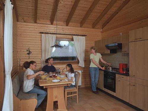 Chalet in Reinskopf with Fireplace and Balcony