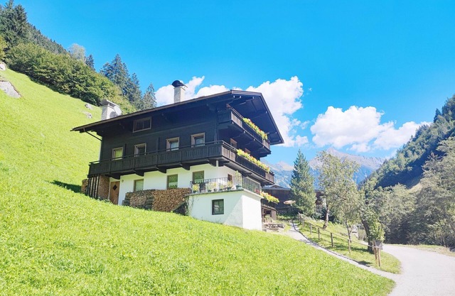 Chalet in Tirol by Zillertal Ski Slopes