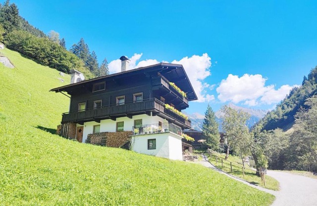 Chalet in Tirol by Zillertal Ski Slopes