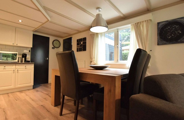 Chalet in Veluwe near Sauna Drôme