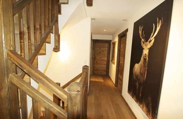 Chalet Jean, Grimentz, Stunning Swiss ski chalet, with breath taking views