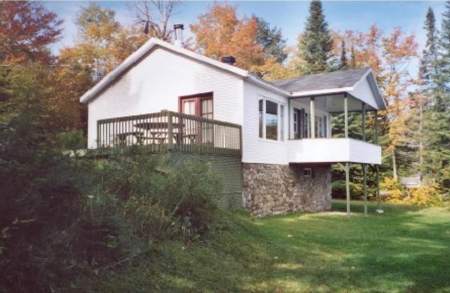 Chalet lac ovale