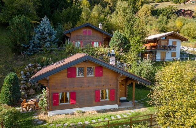 Chalet Mar'Mot - Four Bedroom Chalet, Sleeps 8