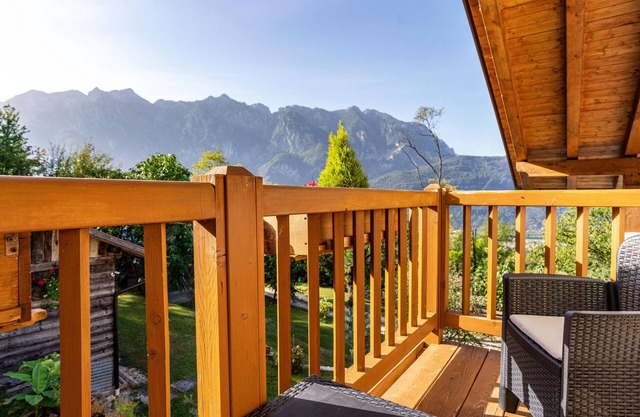 Chalet 'Maso Gigi' with Mountain View, Private Garden and Wi-Fi