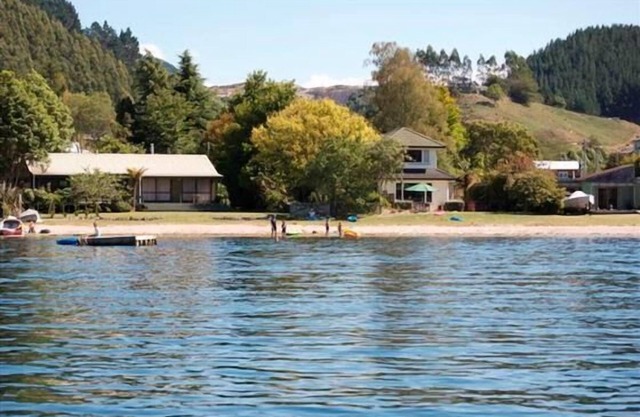 Chalet Near The Lake - Lake Okareka Sleeps 12