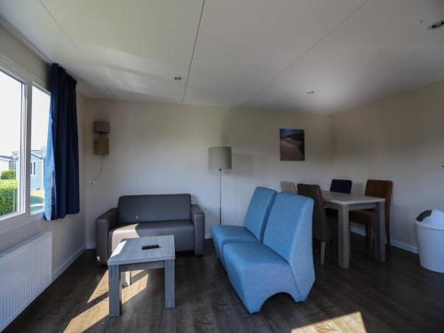Chalet on the recreational lake and the Veluwe