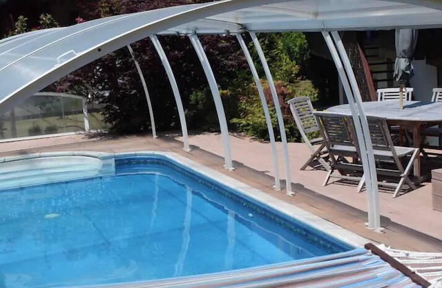 Chalet Paula with heated pool , in summer and Hot Tub, in winter