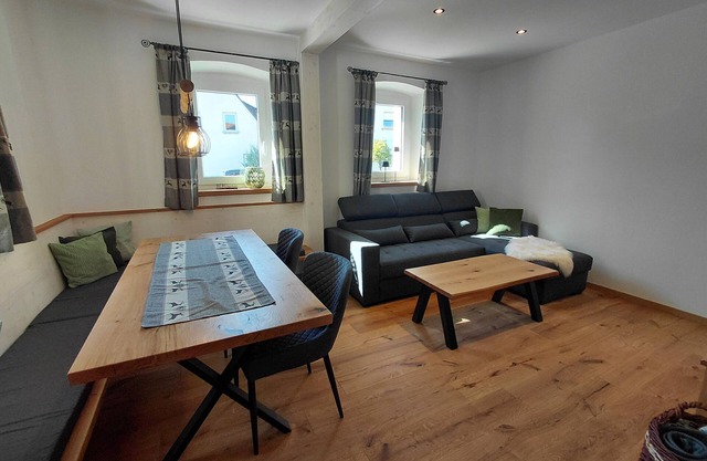 Chalet 'Pauline' with Shared Terrace, Shared Garden and Wi-Fi