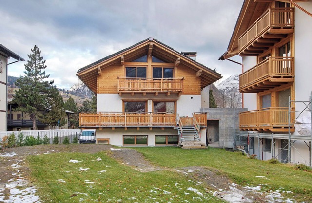 Chalet 'Pieri - Appartamento Temelin' with Mountain View and Wi-Fi
