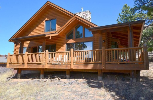 Chalet - Quiet 1 bedroom cabin - free WiFi