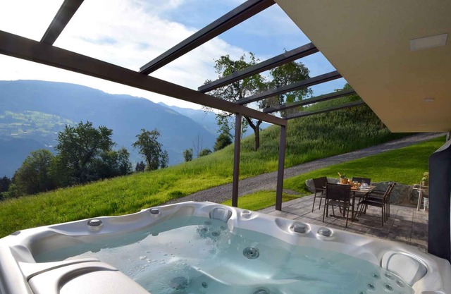 Chalet right on the slopes with the most modern comfort