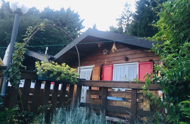 Chalet Rosa between lake and mountain, welcome animals