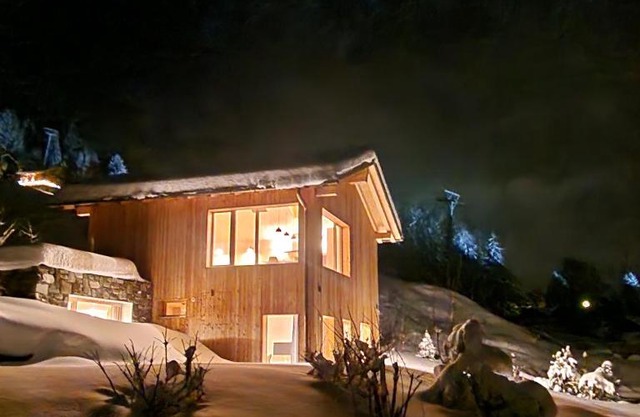 Chalet ski-in ski-out with jacuzzi in Nendaz