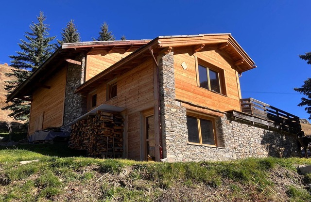 CHALET SOLENIOU * IN ST VERAN, IN THE NATURE, FOR YOUR HOLIDAY IN THE MOUNTAINS