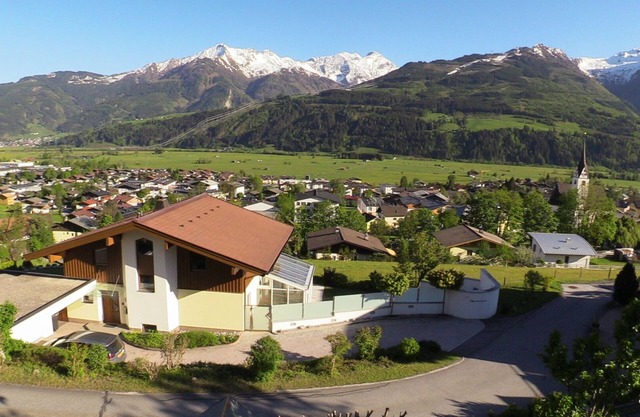 Chalet Sonnenheim with luxury wellness in Piesendorf (Zell am See/Kaprun)