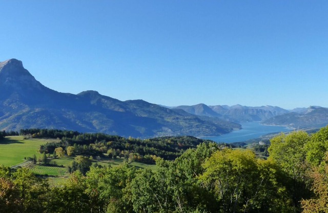 Chalet sur les Hauteurs du lac de Serre Ponçon Avec vue Panoramique