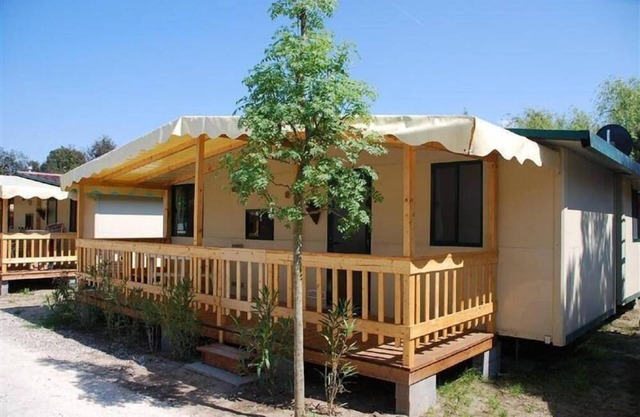 Chalet - Viareggio,Tuscany at sea, 6 persons Chalet for rent with Aircon and TV