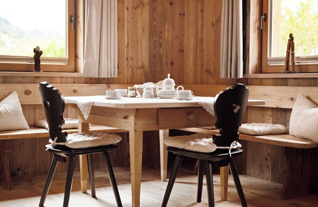 Chalet 'Wellness Samer' with Mountain View, Private Terrace and Wi-Fi