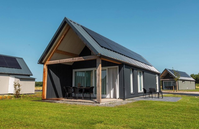 Chalet with 3 bedrooms, bathroom and veranda