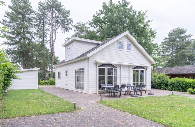 Chalet with 4 bedrooms and 2 bathrooms