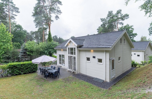 Chalet with 5 bedrooms and 2 bathrooms