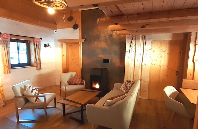 Chalet with bedrooms, spa and skipass in Niederthai